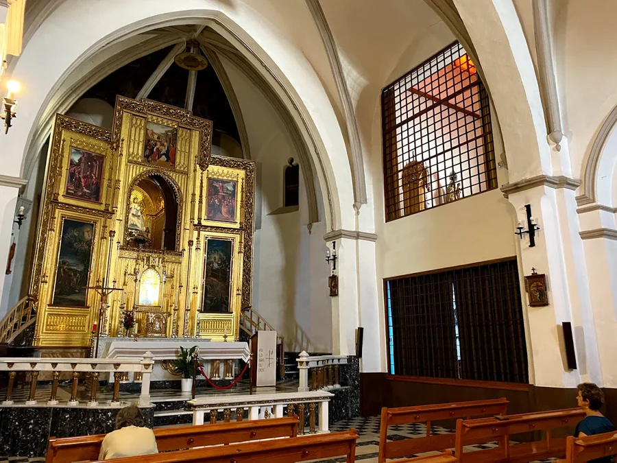 Innenansicht des Klosters Santa Clara in Gandía