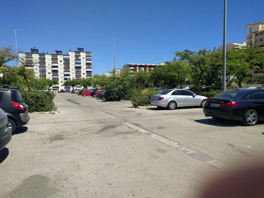 Parking Bacarra am Strand von Gandía