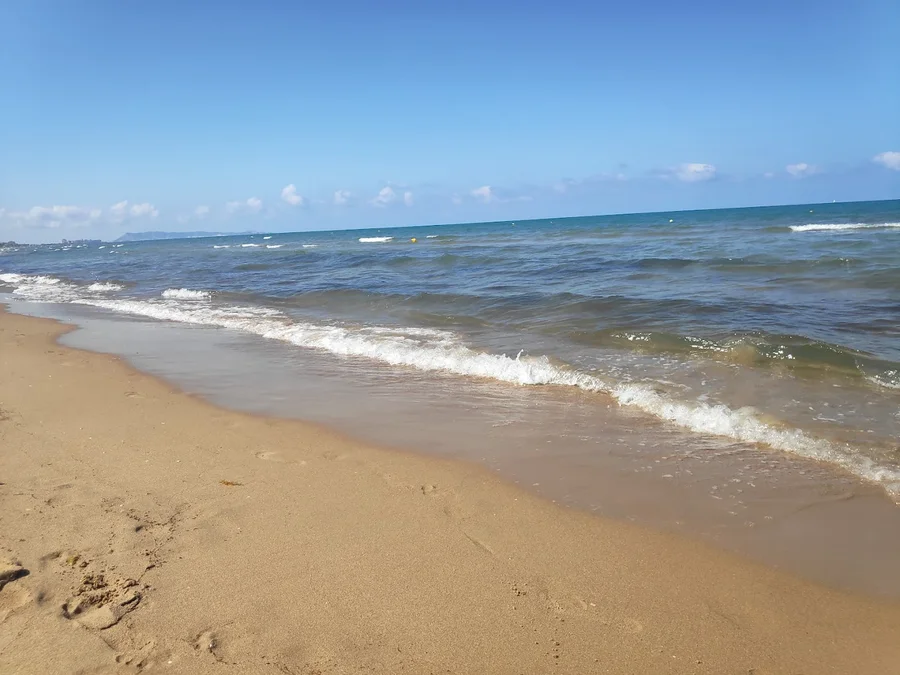 Meer am L’Ahuir-Strand