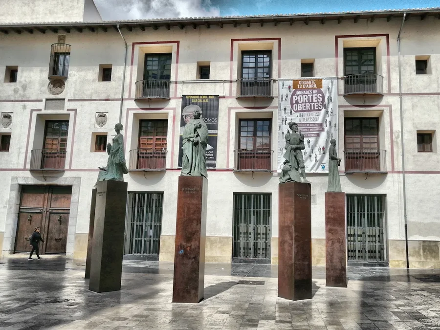Platz der ehemaligen Universität in Gandía