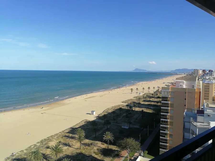 Playa Nord und Stadt Gandía