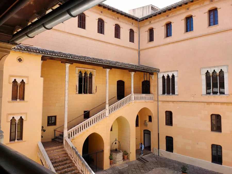 Palais ducal des Borgia : guide complet de visite